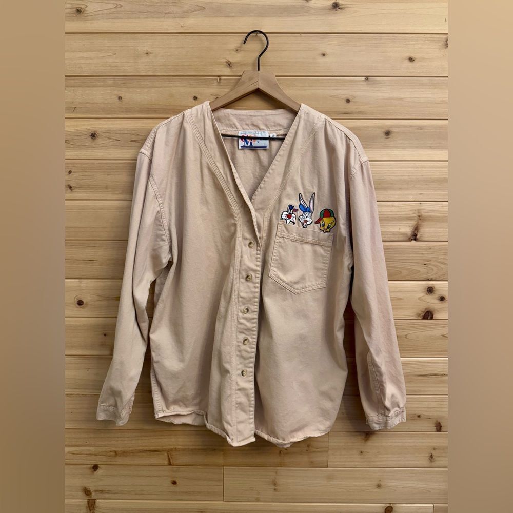 Vintage 90’s CMG Looney Tunes Size Medium Unisex Embroidered Button Up Top